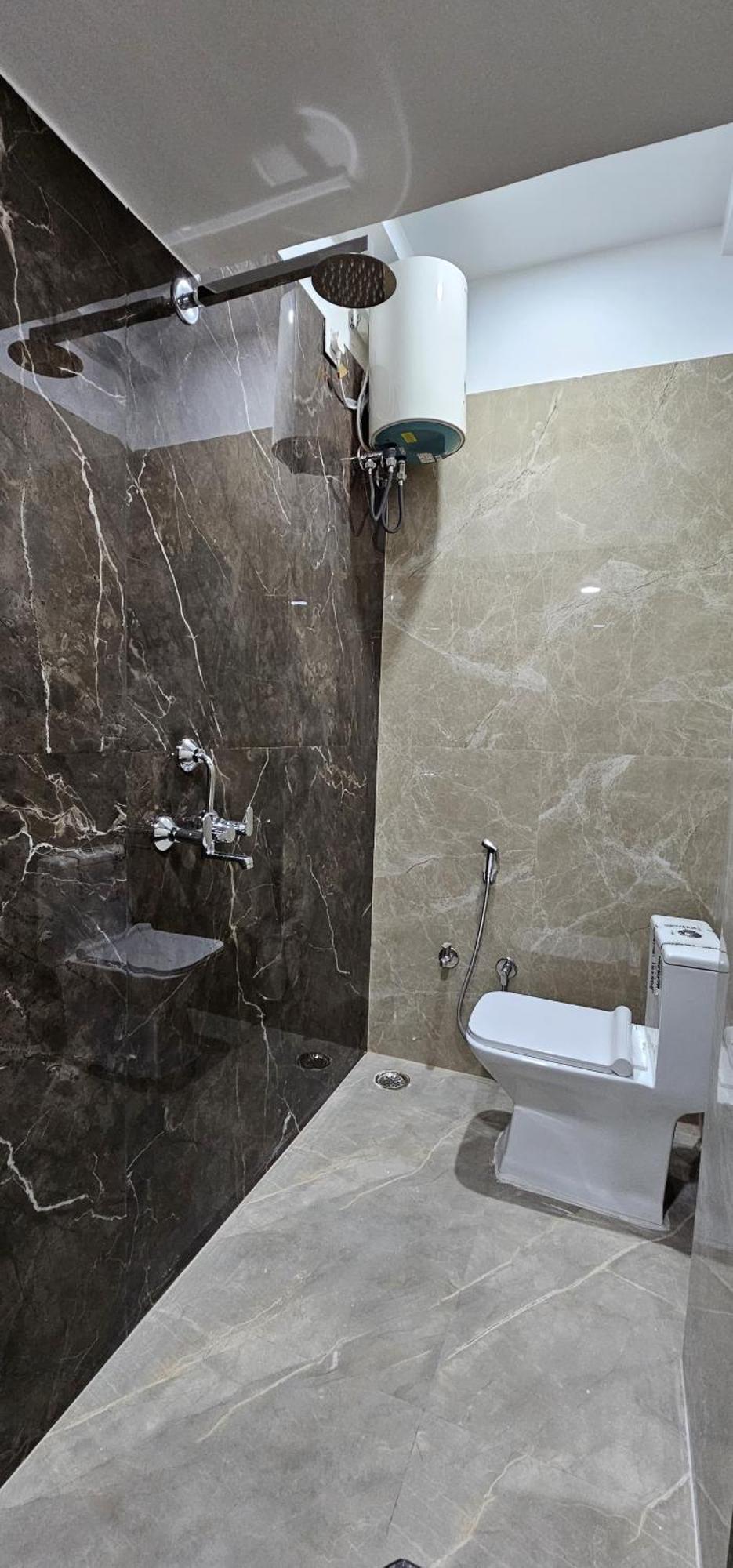 Kashi Om Guest house