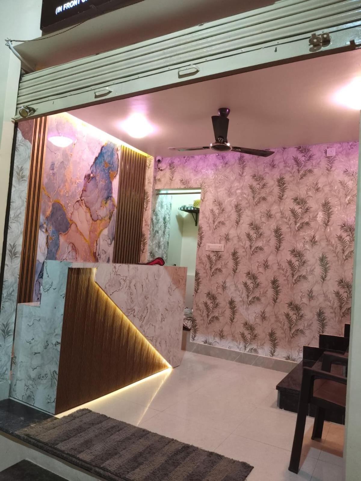 Kashi Om Guest house